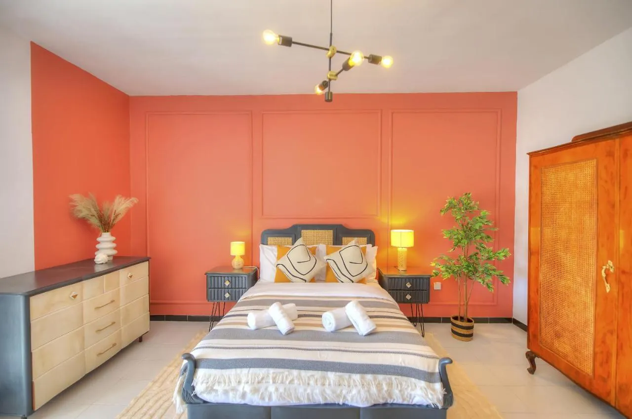 Apartment Beautifully Furnished Seafront 4 Bedrooms Goslm-4 Sliema