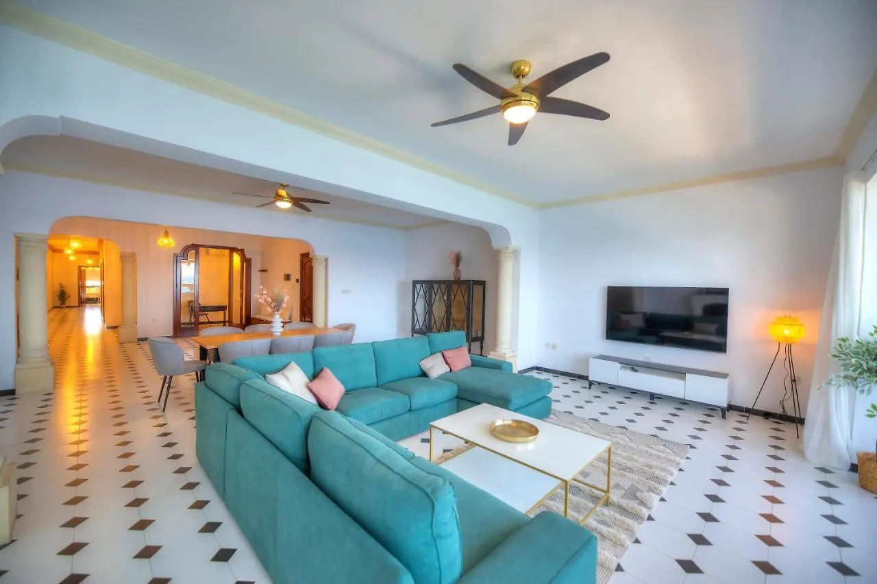 Beautifully Furnished Seafront 4 Bedrooms Goslm-4 Sliema Apartment