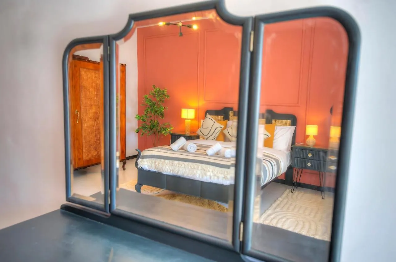 Beautifully Furnished Seafront 4 Bedrooms Goslm-4 Sliema Malta