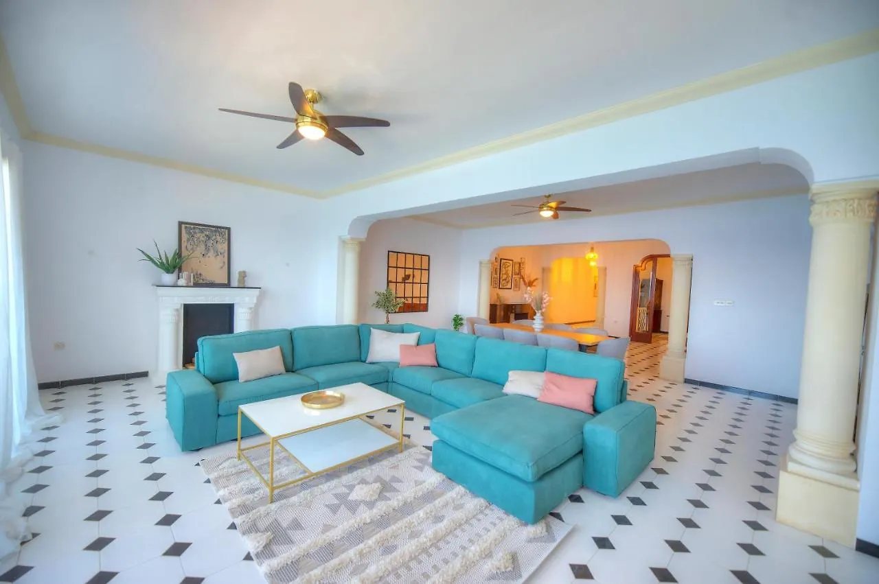 Apartment Beautifully Furnished Seafront 4 Bedrooms Goslm-4 Sliema