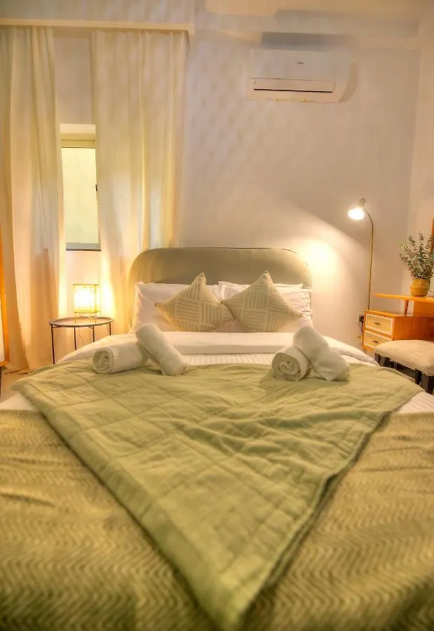 Beautifully Furnished Seafront 4 Bedrooms Goslm-4 Sliema 0*,