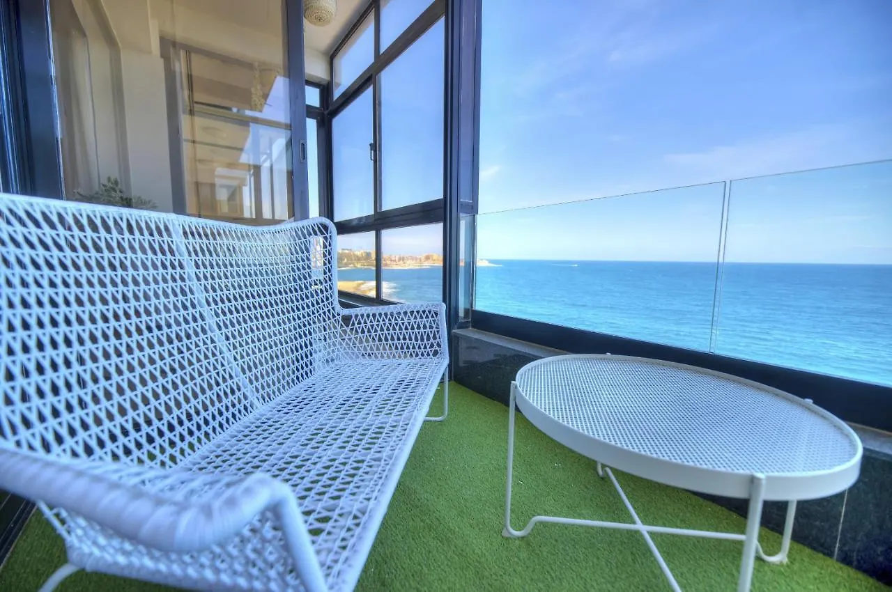 Beautifully Furnished Seafront 4 Bedrooms Goslm-4 Sliema Apartment